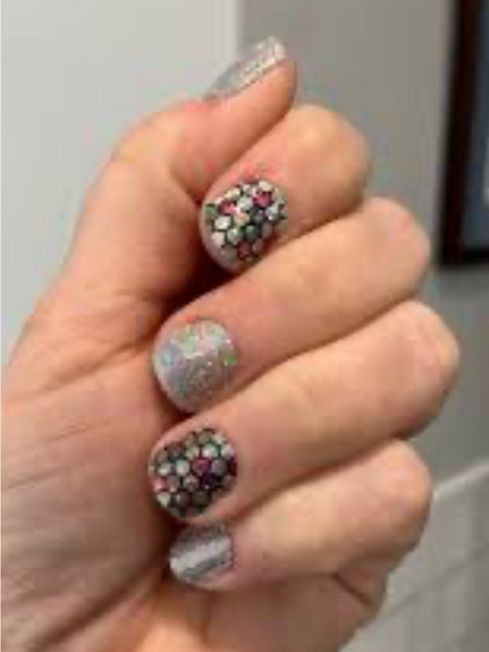 COLORSTREET “FLORENTINE MOSAIC” 100% NAIL POLISH STRIPS - BRAND NEW SEALED! - Picture 8 of 15